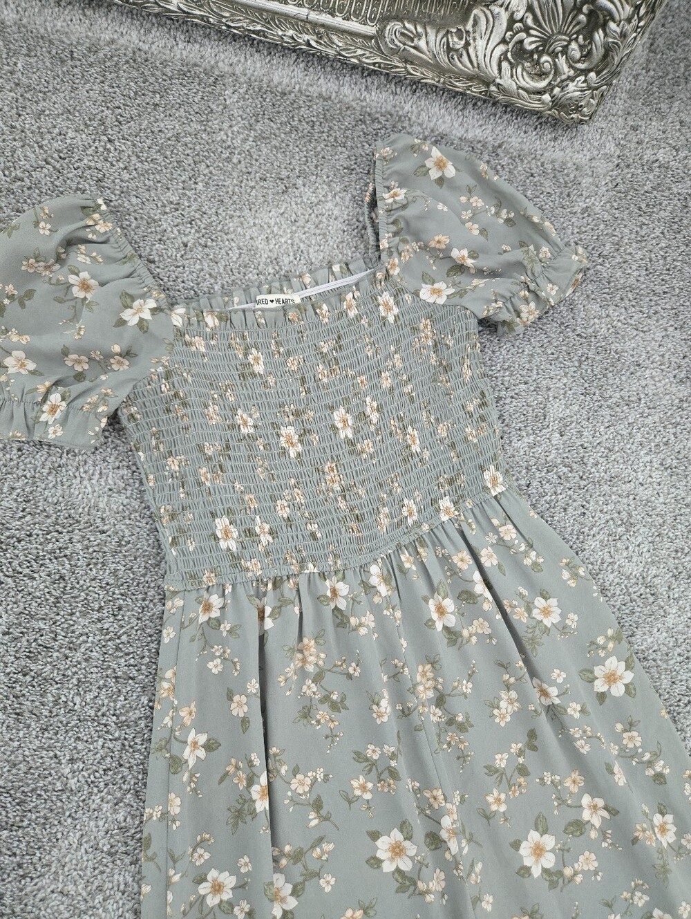 Inspired Hearts smocked bodice sage green floral jumpsuit. Size Medium - Picture 2 of 11